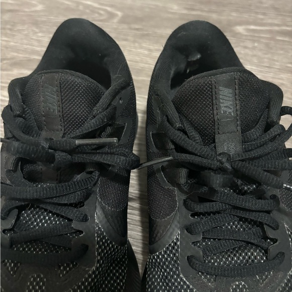 Nike running shoes - Picture 3 of 4